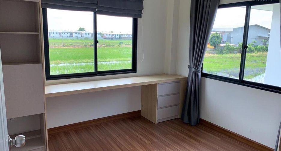 For rent 3 Beds house in Lam Luk Ka, Pathum Thani