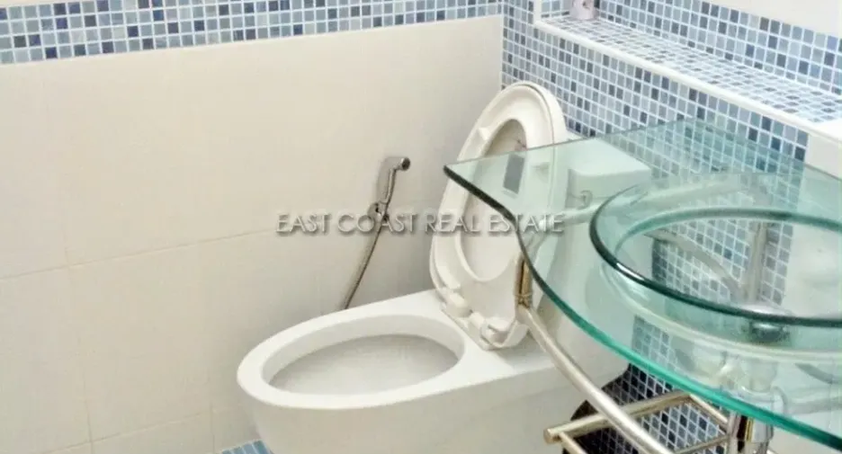 For sale 4 bedrooms house in Bang Lamung, Chonburi