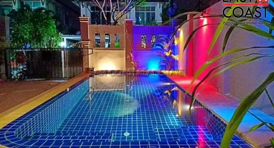 For sale 4 bedrooms house in Bang Lamung, Chonburi