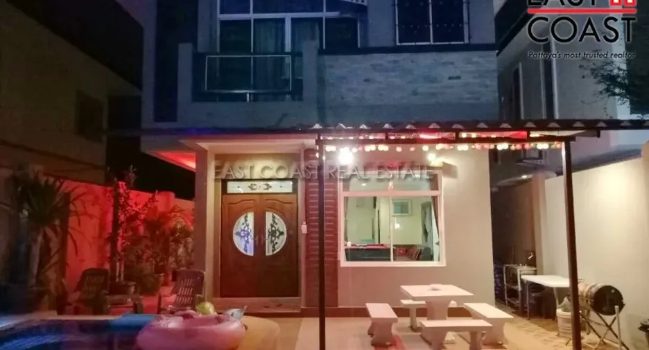 For sale 4 bedrooms house in Bang Lamung, Chonburi
