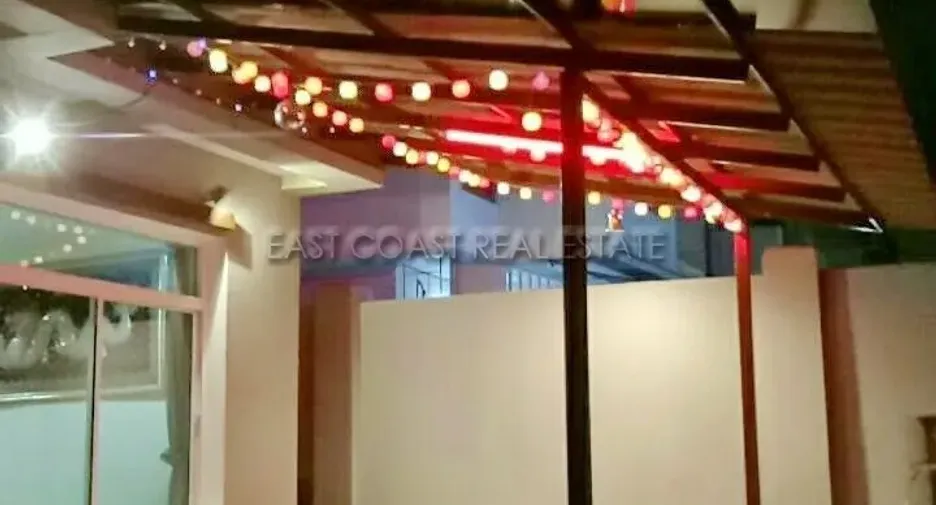 For sale 4 bedrooms house in Bang Lamung, Chonburi