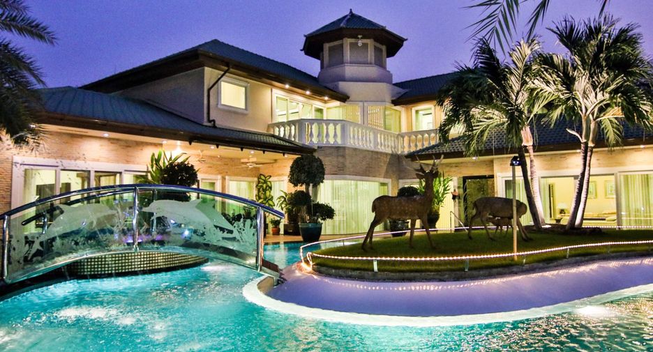 For sale 4 bed house in Sattahip, Chonburi