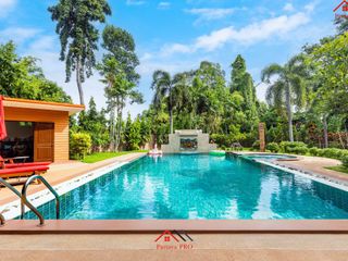 For sale 5 bed house in Bang Lamung, Chonburi