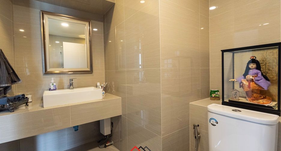 For sale 1 bed condo in Bang Lamung, Chonburi