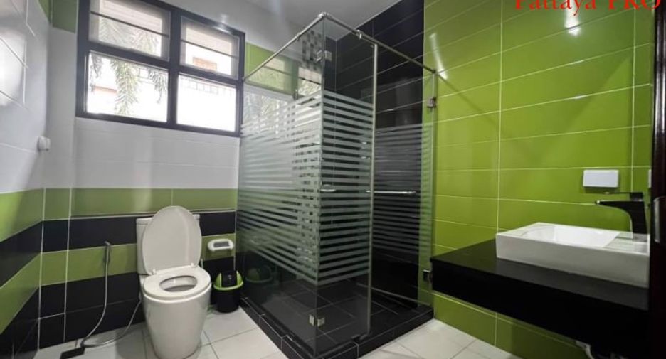 Haus zum Kauf mit 3 Zimmer in Bang Lamung, Chonburi
