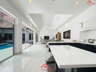 For sale 6 bed house in Bang Lamung, Chonburi