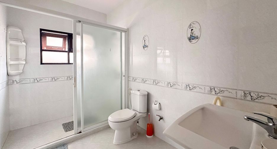 For sale 3 bedrooms house in Bang Lamung, Chonburi