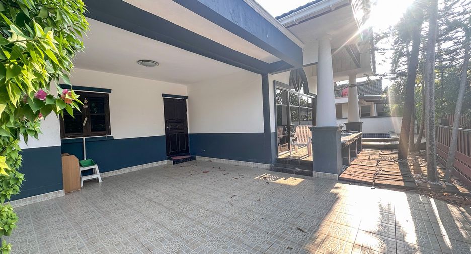 For sale 3 bedrooms house in Bang Lamung, Chonburi