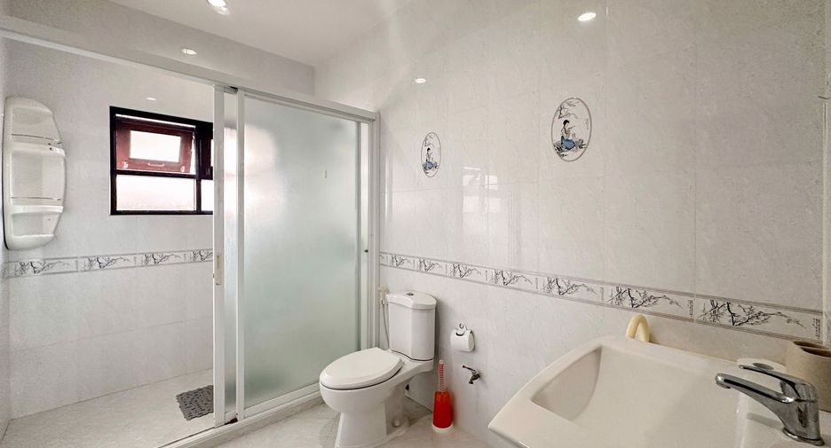 For sale 3 bedrooms house in Bang Lamung, Chonburi