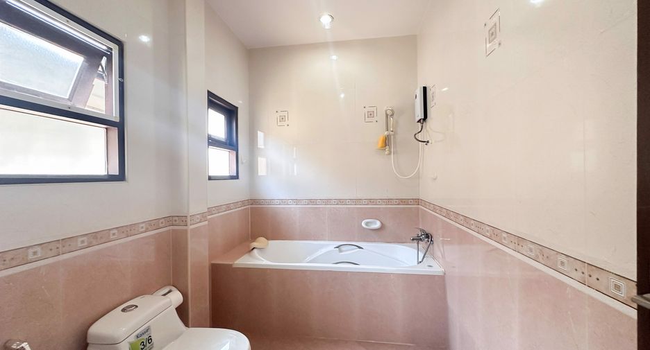For sale 3 bedrooms house in Bang Lamung, Chonburi