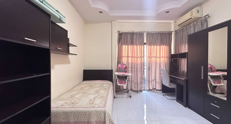 For sale 3 bedrooms house in Bang Lamung, Chonburi