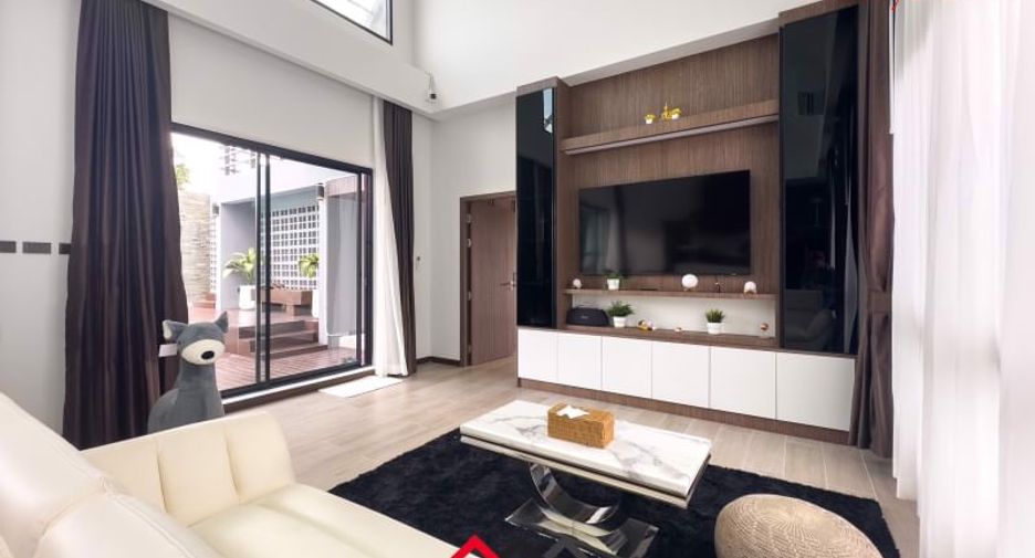 For sale 3 bedrooms house in Bang Lamung, Chonburi