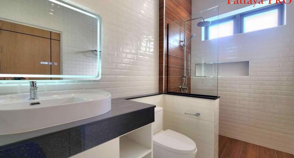 Haus zum Kauf mit 3 Zimmer in Bang Lamung, Chonburi