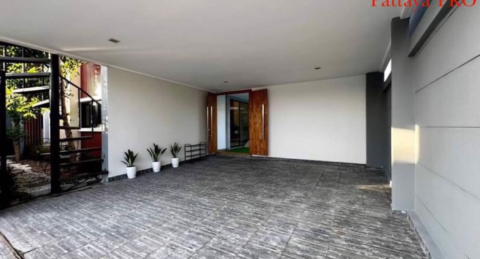 For sale 3 bedrooms house in Bang Lamung, Chonburi