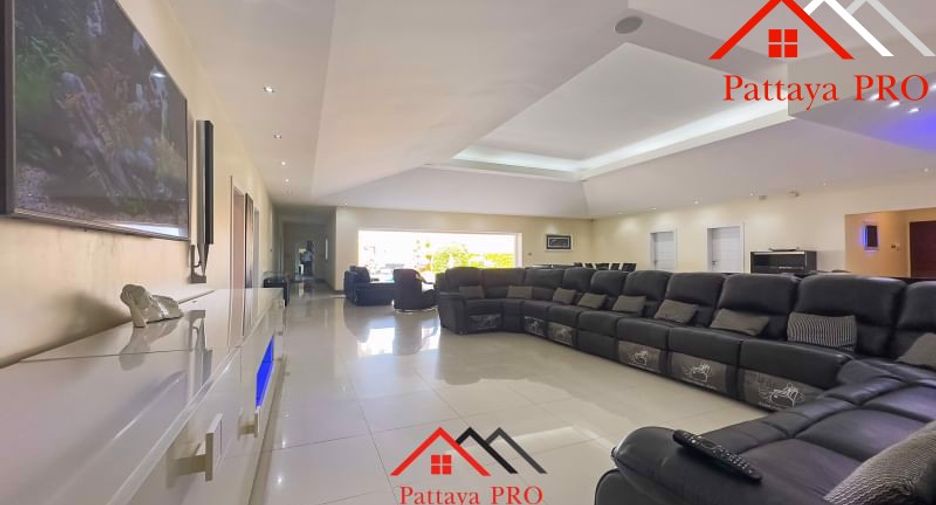 Haus zum Kauf mit 4 Zimmer in Bang Lamung, Chonburi