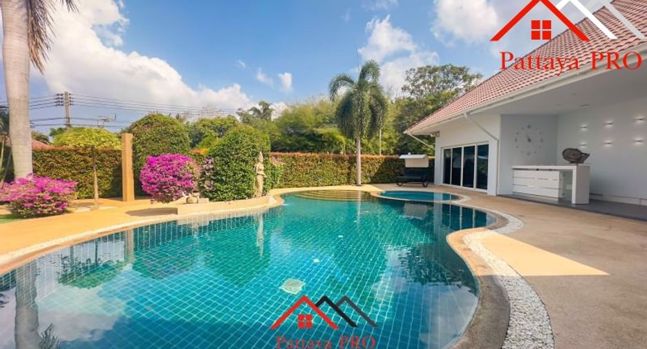Haus zum Kauf mit 4 Zimmer in Bang Lamung, Chonburi