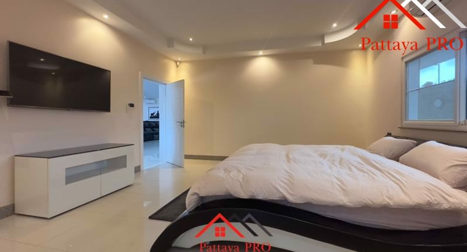 Haus zum Kauf mit 4 Zimmer in Bang Lamung, Chonburi