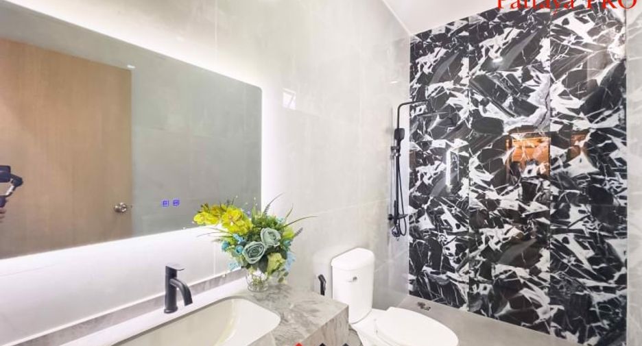 Haus zum Kauf mit 4 Zimmer in Bang Lamung, Chonburi