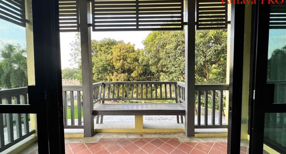For sale 4 bedrooms house in Bang Lamung, Chonburi