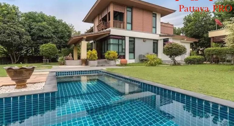 For sale 4 bedrooms house in Bang Lamung, Chonburi