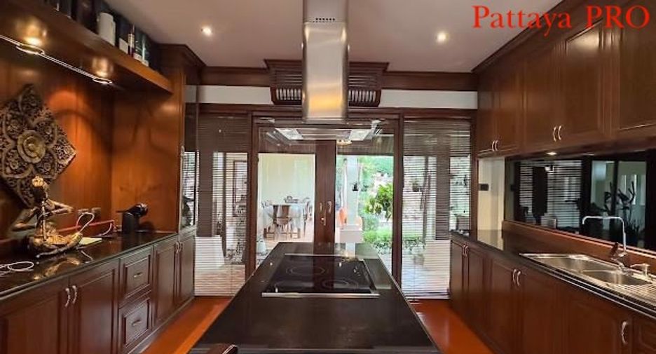 For sale 3 bed house in Bang Lamung, Chonburi