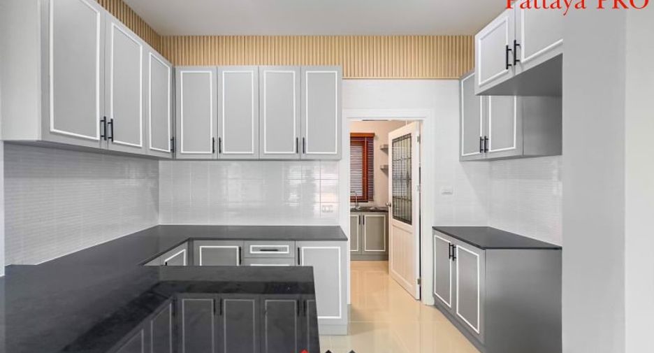 For sale 3 bedrooms house in Bang Lamung, Chonburi
