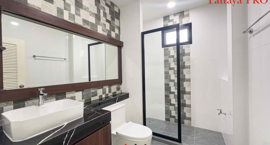 For sale 3 bedrooms house in Bang Lamung, Chonburi