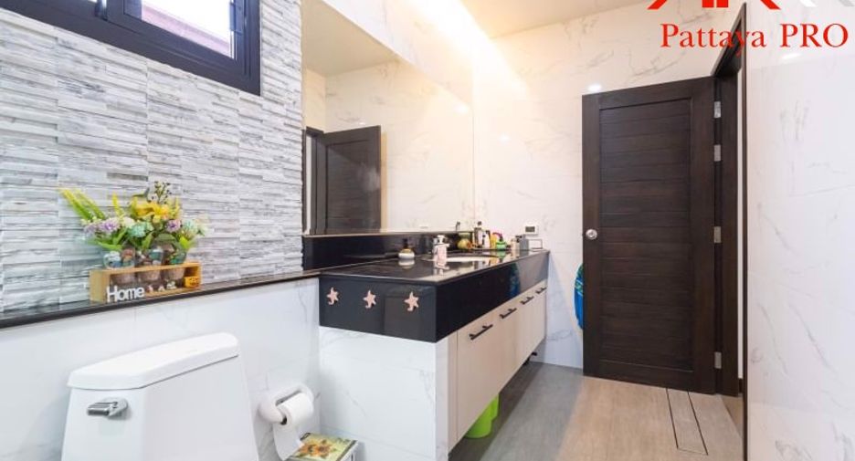 For sale 3 bedrooms house in Bang Lamung, Chonburi