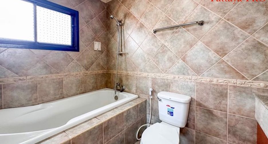 For sale 3 bed house in Bang Lamung, Chonburi