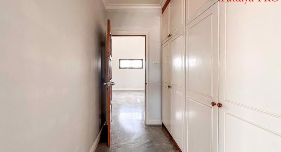 For sale 3 bed house in Bang Lamung, Chonburi