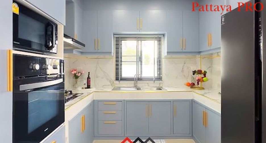 Haus zum Kauf mit 4 Zimmer in Bang Lamung, Chonburi