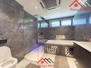 For sale 5 bed house in Bang Lamung, Chonburi