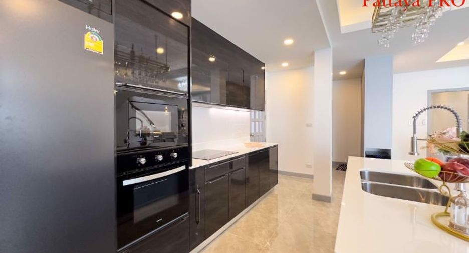 Haus zum Kauf mit 5 Zimmer in Bang Lamung, Chonburi