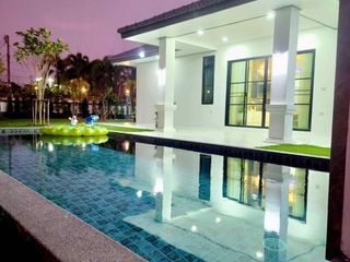 For sale 4 bed house in North Pattaya, Pattaya