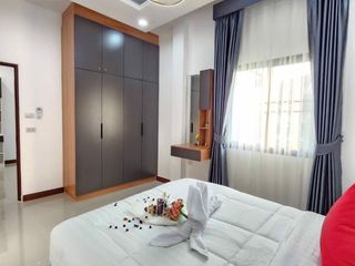 For sale 4 bed house in North Pattaya, Pattaya
