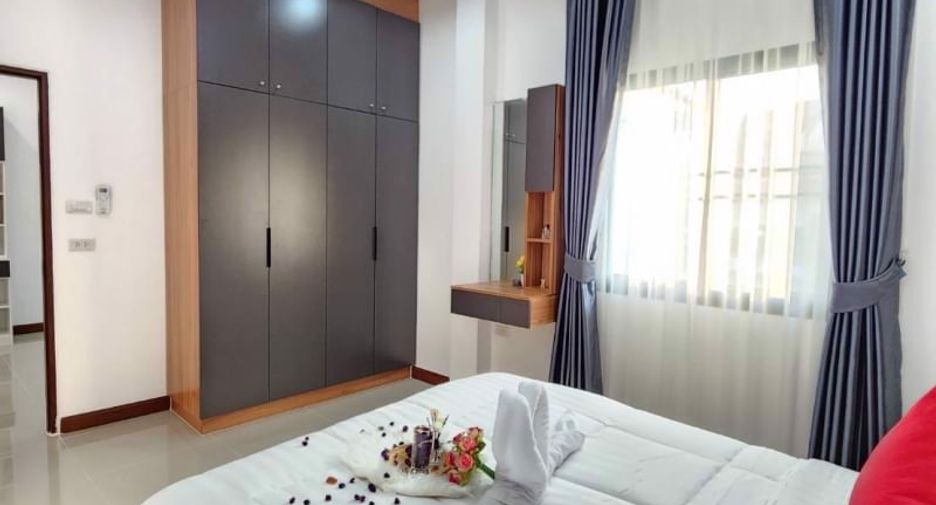 For sale 4 bed house in Bang Lamung, Chonburi