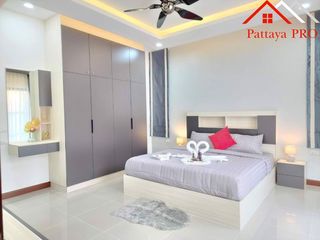 For sale 4 bed house in North Pattaya, Pattaya