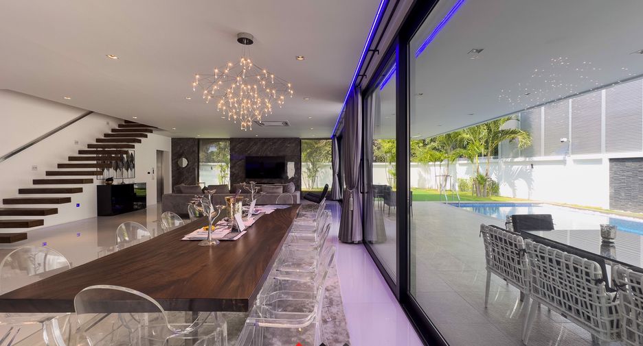For sale 6 bedrooms house in Bang Lamung, Chonburi