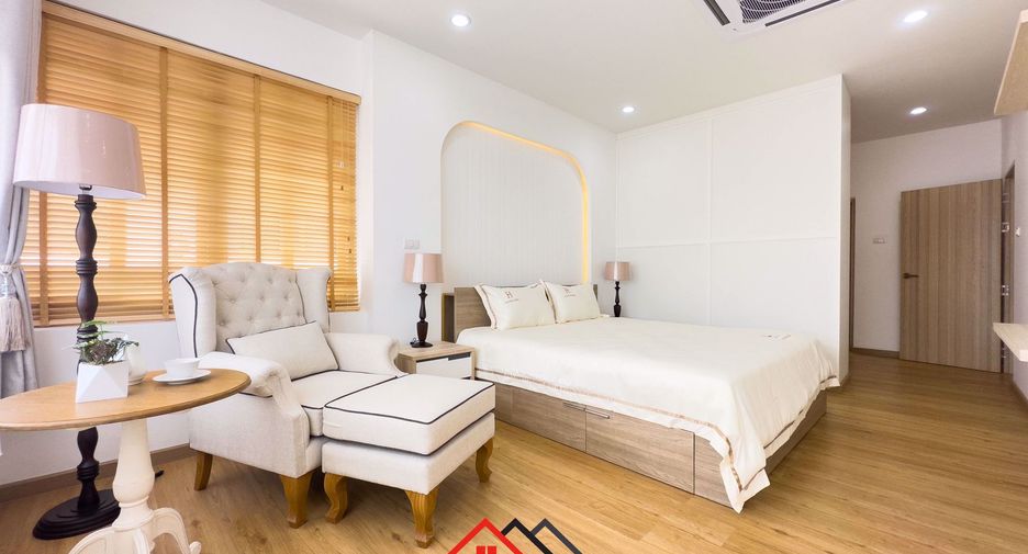 Haus zum Kauf mit 4 Zimmer in Sattahip, Chonburi