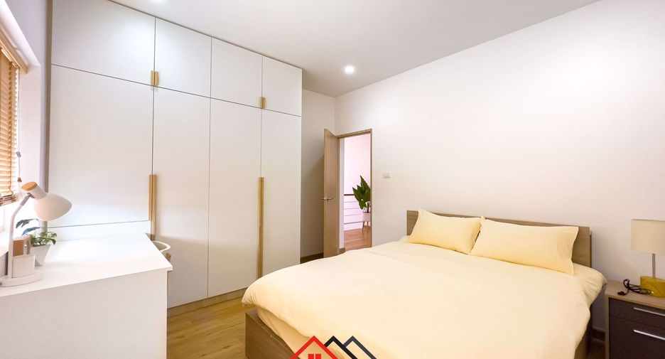 Haus zum Kauf mit 4 Zimmer in Sattahip, Chonburi