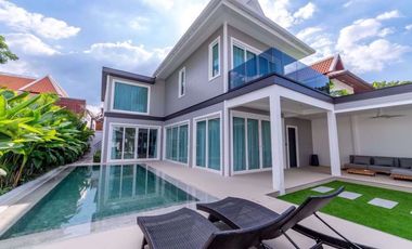 Casa en venta de 5 habitaciones en Bang Lamung, Chonburi