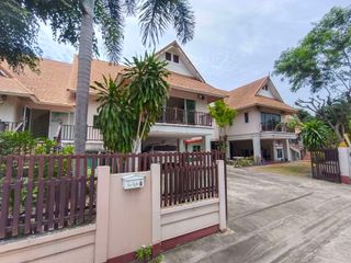 For sale 6 bed house in Bang Lamung, Chonburi