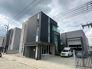 For sale warehouse in Lam Luk Ka, Pathum Thani