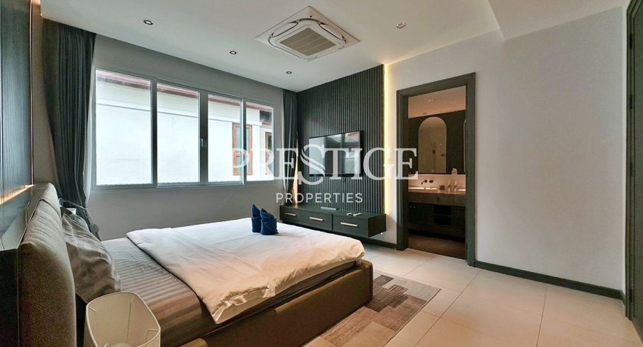 For sale 5 bedrooms house in Bang Lamung, Chonburi