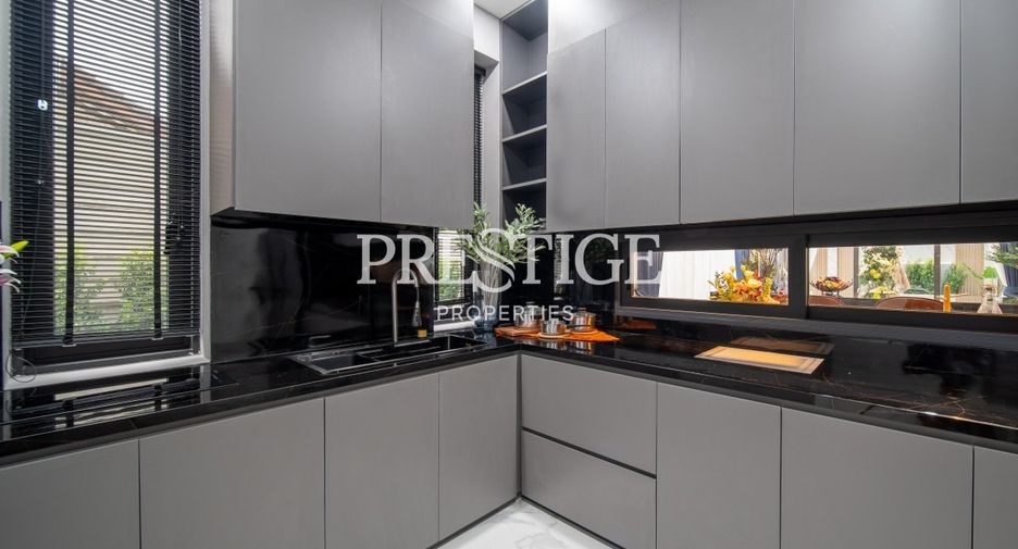 À vendre 5 chambres maison à East Pattaya, Pattaya