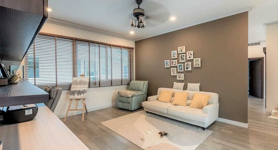 For sale 6 Beds villa in Cha Am, Phetchaburi