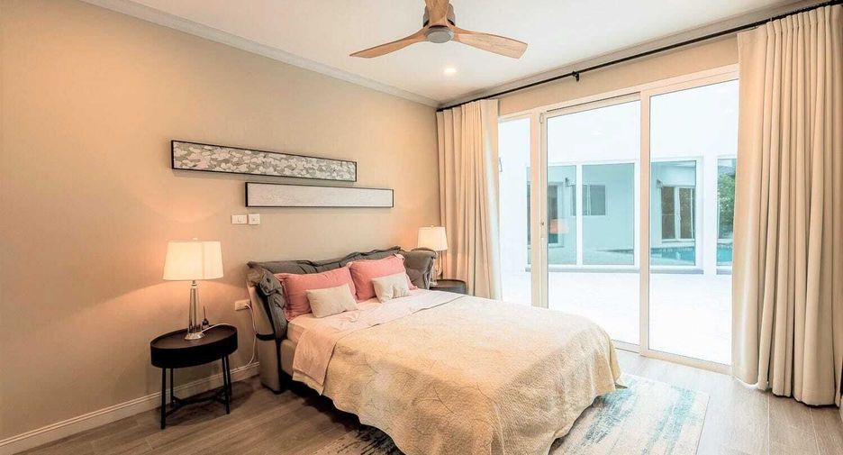 For sale 6 Beds villa in Cha Am, Phetchaburi