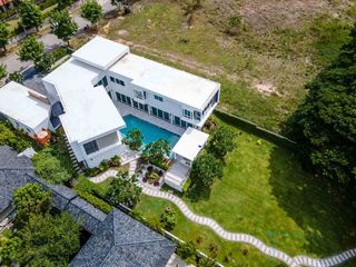 For sale 6 bed villa in Cha Am, Phetchaburi