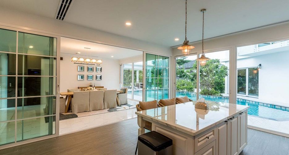 For sale 6 Beds villa in Cha Am, Phetchaburi
