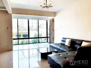 出租 3 卧室 独立屋 在 Phra Khanong, 曼谷